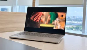 ASUS Zenbook A14 OLED (UX3407NA) 2026, Laptop Ultra Ringan 980 Gram dengan Snapdragon® X2 Elite 18-Core
