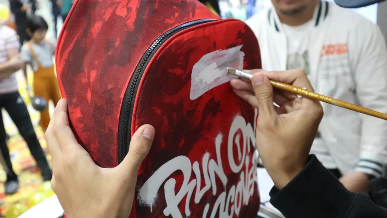 Koleksi Tas Punggung Anak yang Unik dengan Seni Mural