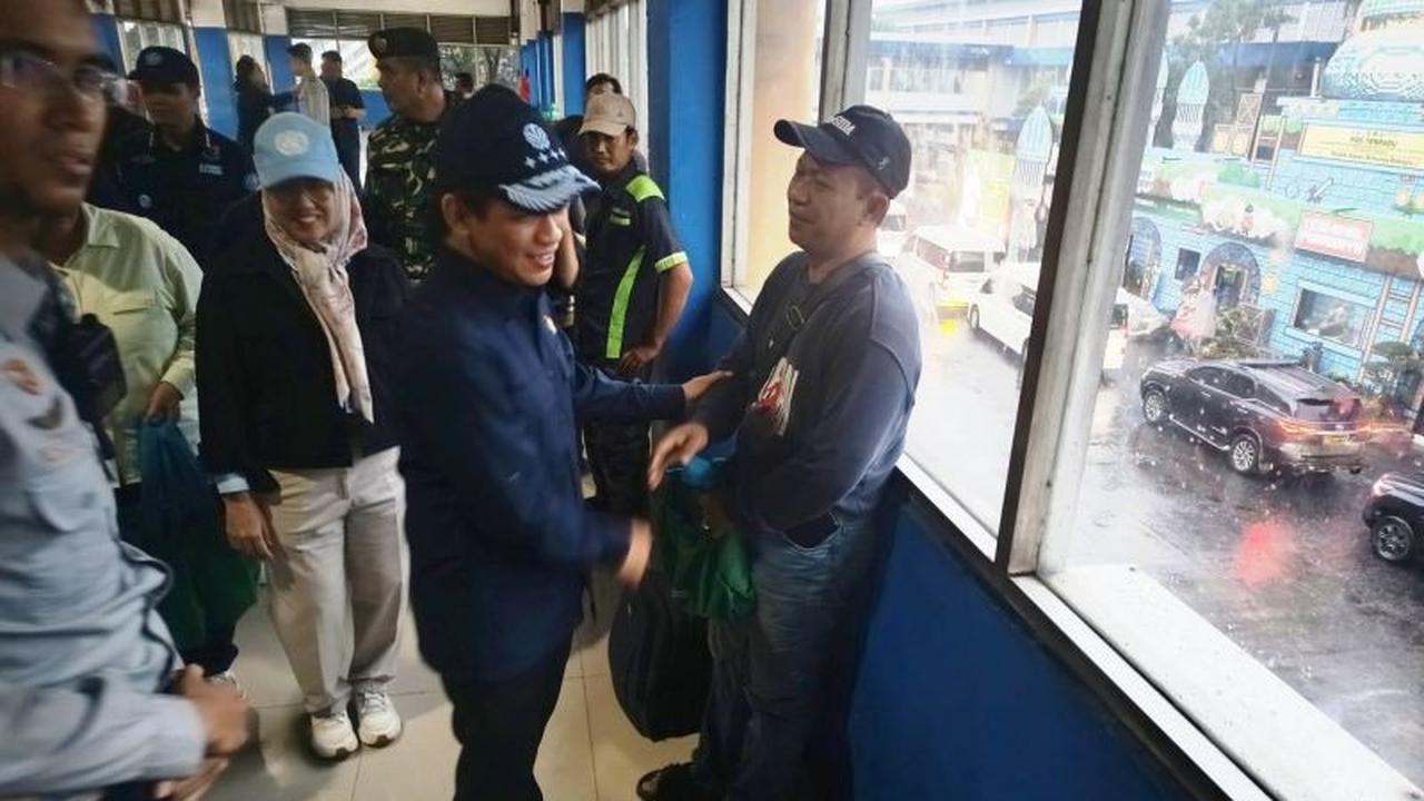 Menteri LH Dorong Peningkatan Pengelolaan Sampah Terminal Purabaya Menjelang Lebaran