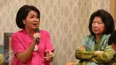 Ketua Umum IWAPI Nita Yudi (kanan) saat memberikan paparan peran strategis womenpreneur dalam perekonomian Indonesia di Jakarta, Jumat (21/04). Sejumlah pembicara membahas sepak terjang pengusaha perempuan di Indonesia. (Liputan6.com/Gempur Surya)