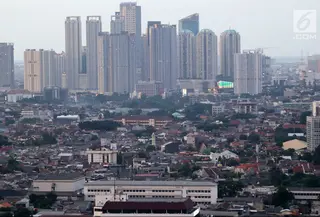 Foto landscape gedung bertingkat di Jakarta, Jumat (24/2). Selain berpeluang mengalami kenaikan harga hingga 5 persen, suplai hunian juga berpeluang meningkat hingga 20 persen pada 2018. (Liputan6.com/JohanTallo)