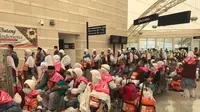 Jemaah haji tiba di Bandara Amir Muhammad bin Abdul Aziz Madinah, Arab Saudi (Liputan6.com Taufiqurrohman)