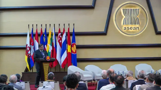 Keketuaan ASEAN
