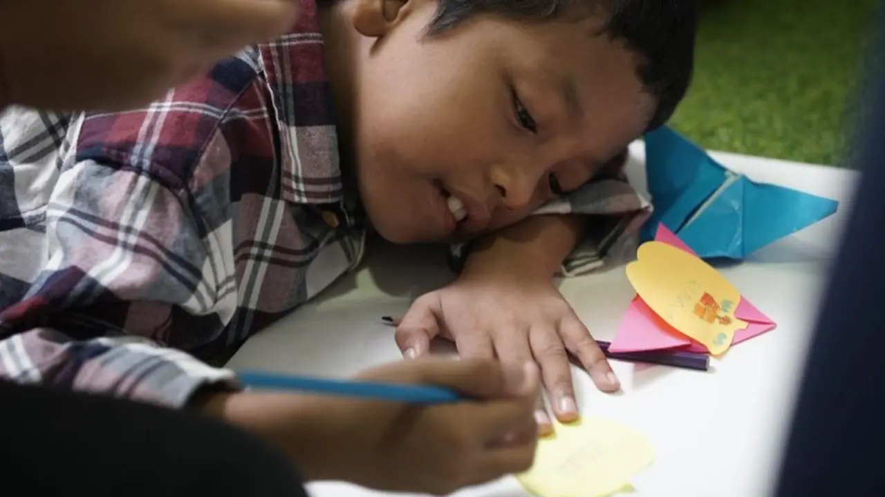 Perubahan fisik akibat kanker membuat anak-anak pasien kanker kerap mendapatkan bullying atau perundungan. (Dok Pita Kuning)