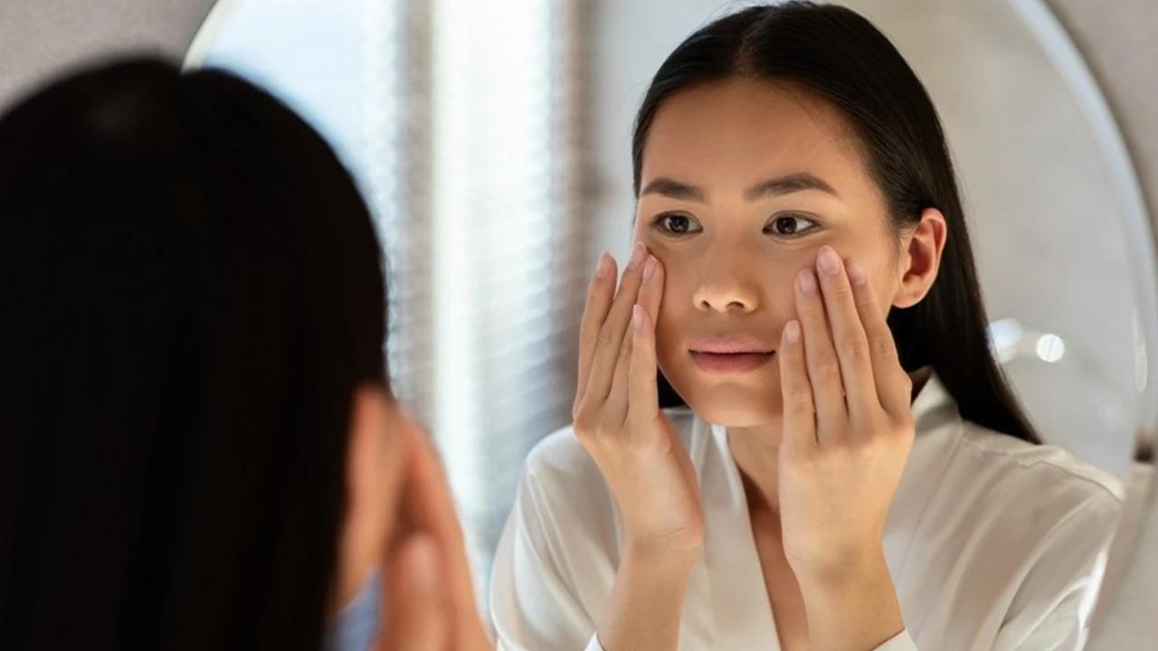 Kulit Glowing Lebih Tahan Lama Berkat Wondermis Essence Cocok untuk Agenda Natal dan Akhir Tahun