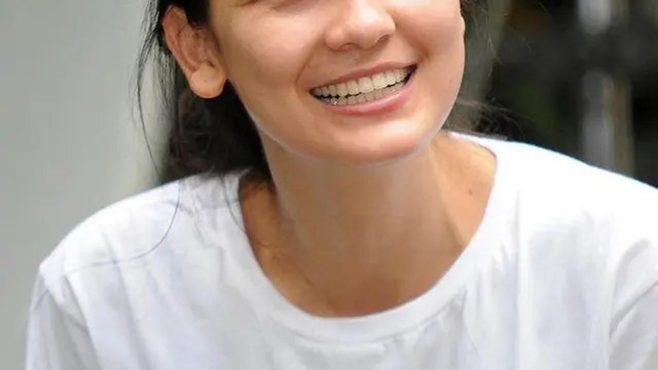 8 Potret Jadul Luna Maya, Bukti Kecantikannya Sudah Terpancar Sejak Dulu Meski Tanpa Makeup