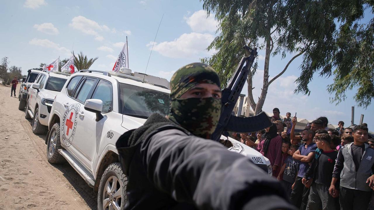 FOTO: Akhir Penantian Dua Tahun, Seluruh Sandera Israel Dibebaskan Militan Hamas