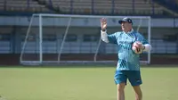 Pelatih Persib Bandung, Robert Alberts. (Bola.com/Erwin Snaz)