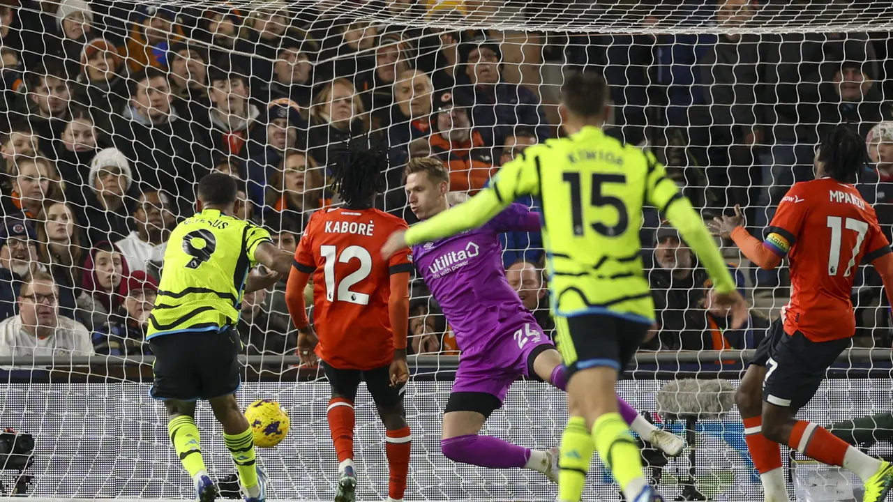 Luton vs Arsenal