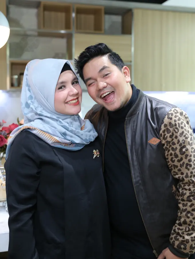 [Fimela] Indra Bekti dan Aldila Jelita