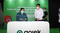 Penandatanganan Nota Kesepahaman ini mengukuhkan kerja sama GoSend dengan PMI Provinsi DKI Jakarta dalam pengiriman instan transfusi darah antara PMI dan Rumah Sakit yang telah terdaftar melalui kemudahan GoSend Portal (Dok. Gojek)
