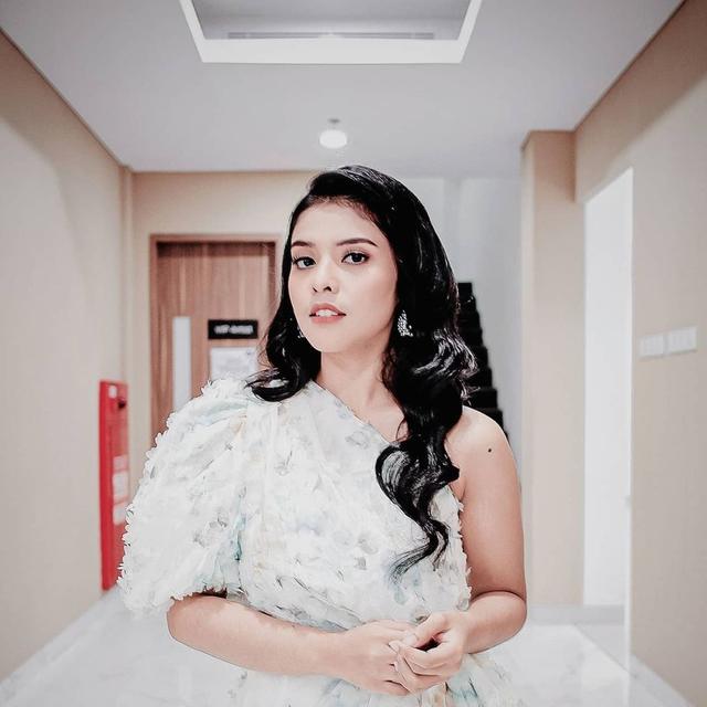 6 Potret Rimar Callista Juara Indonesian Idol 2021, Pernah Wakili Indonesia di Ajang ASEAN