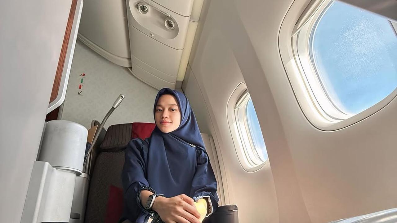 Disebut Makin Memesona, Ini Potret Penampilan Ummi Quary di Berbagai Momen dengan Berbagai Gaya Outfit