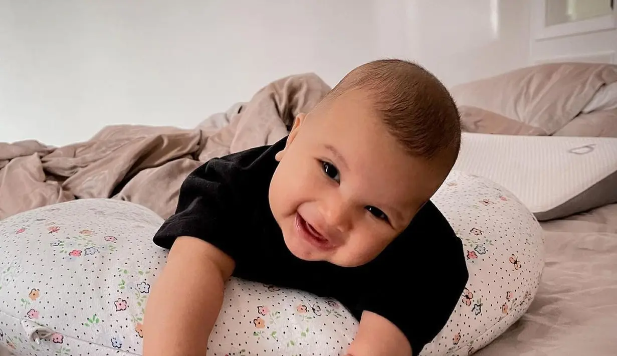 Ukkasya anak Irwansyah dan Zaskia Sungkar (Instagram/irwansyah_15)