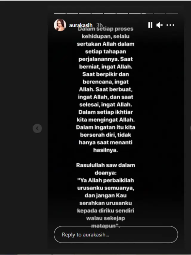 Aura Kasih curhat di Instagram usia gugat cerai suami