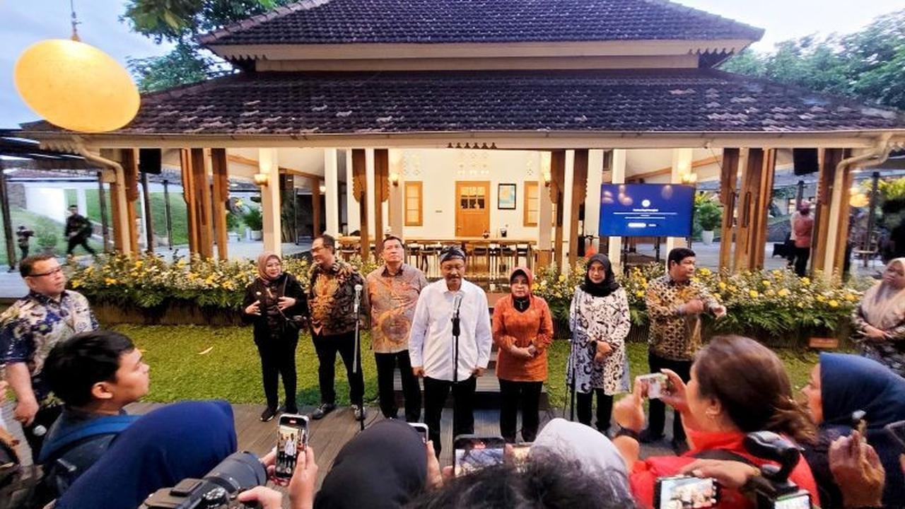Mengapa Banyuwangi Jadi Percontohan? Digitalisasi Bansos Nasional Dimulai di Sini, 259 Ribu Warga Sudah Terdaftar!