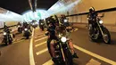 Para pengendara motor besar Harley Davidson berparade di jalanan kota untuk merayakan Barcelona Harley Days 2014, (6/7/2014). (AFP PHOTO/Josep Lago)