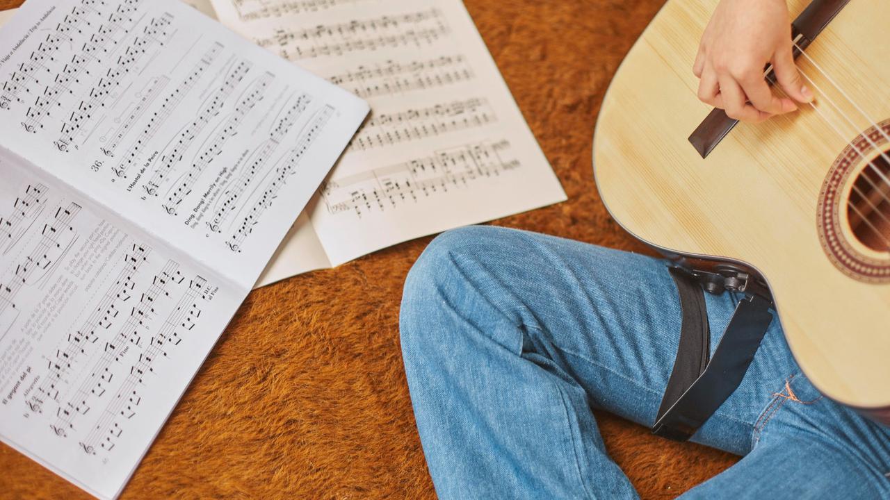 Tebak Judul Lagu, Panduan Lengkap Permainan Musik Seru