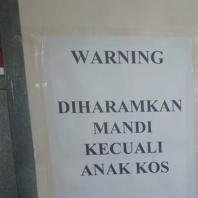 6 Peringatan di Dinding Kamar Mandi Kos Ini Bikin Tepuk Jidat