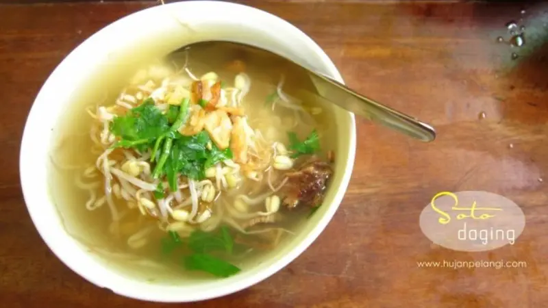 Mencicipi Lezatnya Sarapan dengan Soto Seger Hj Fatimah, Boyolali