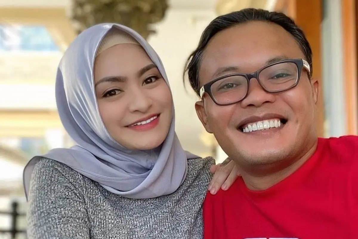 Nathalie Holscher menanggapi pujian Sule padanya