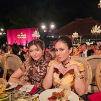 Hubungan ibu-anak Wulan Guritno dan Shalom Razade seolah tidak ada batasan. Keduanya tak jarang terlihat kompak di beberapa kesempatan. [@wulanguritno]