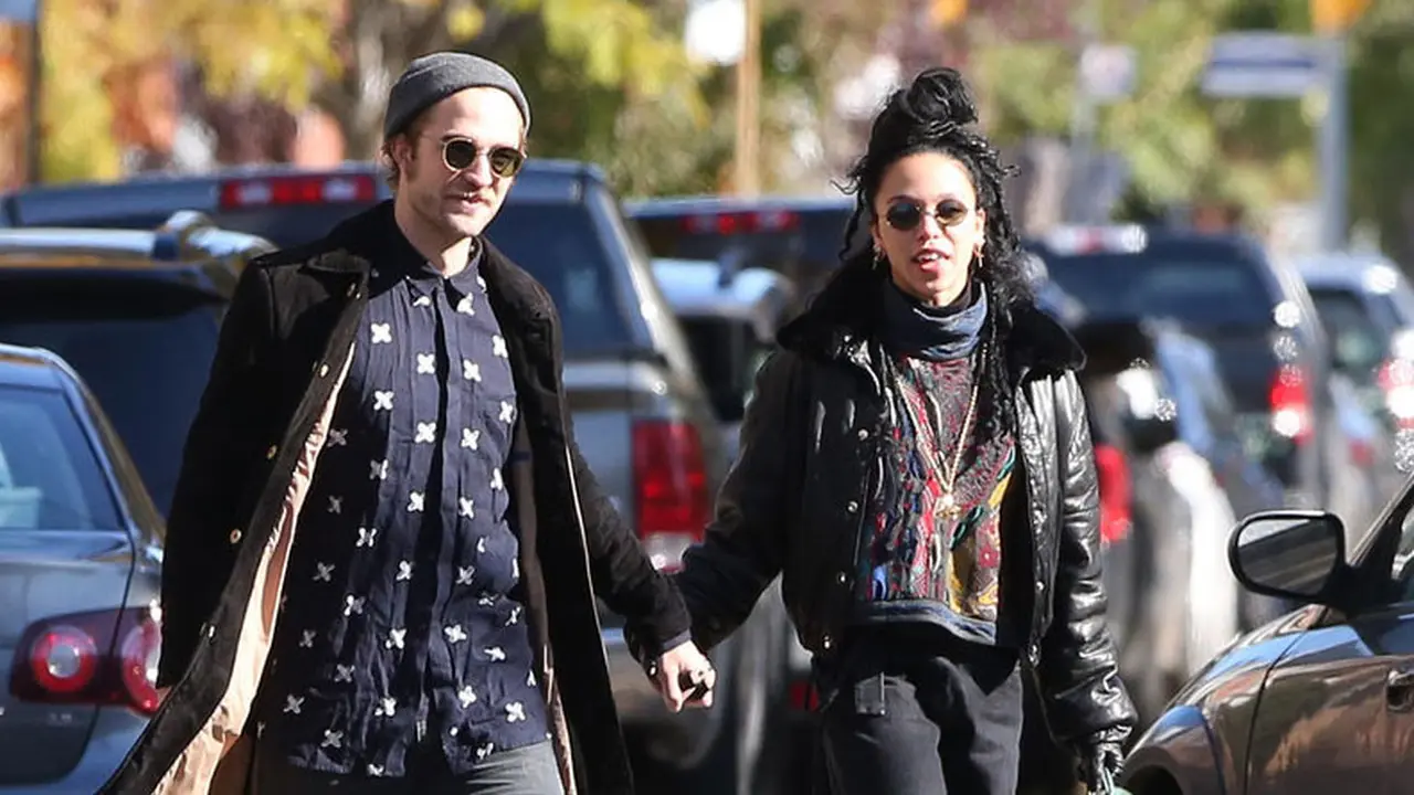 Robert Pattinson beri dukungan pada penampilan FKA Twigs