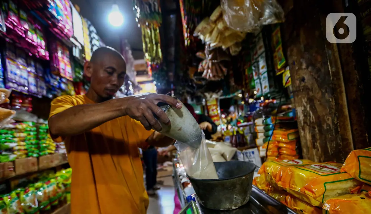 Badan Pusat Statistik (BPS) mengingatkan masyarakat atas terjadinya kenaikan harga secara umum pada Ramadan 2024 ini. (Liputan6.com/Angga Yuniar)