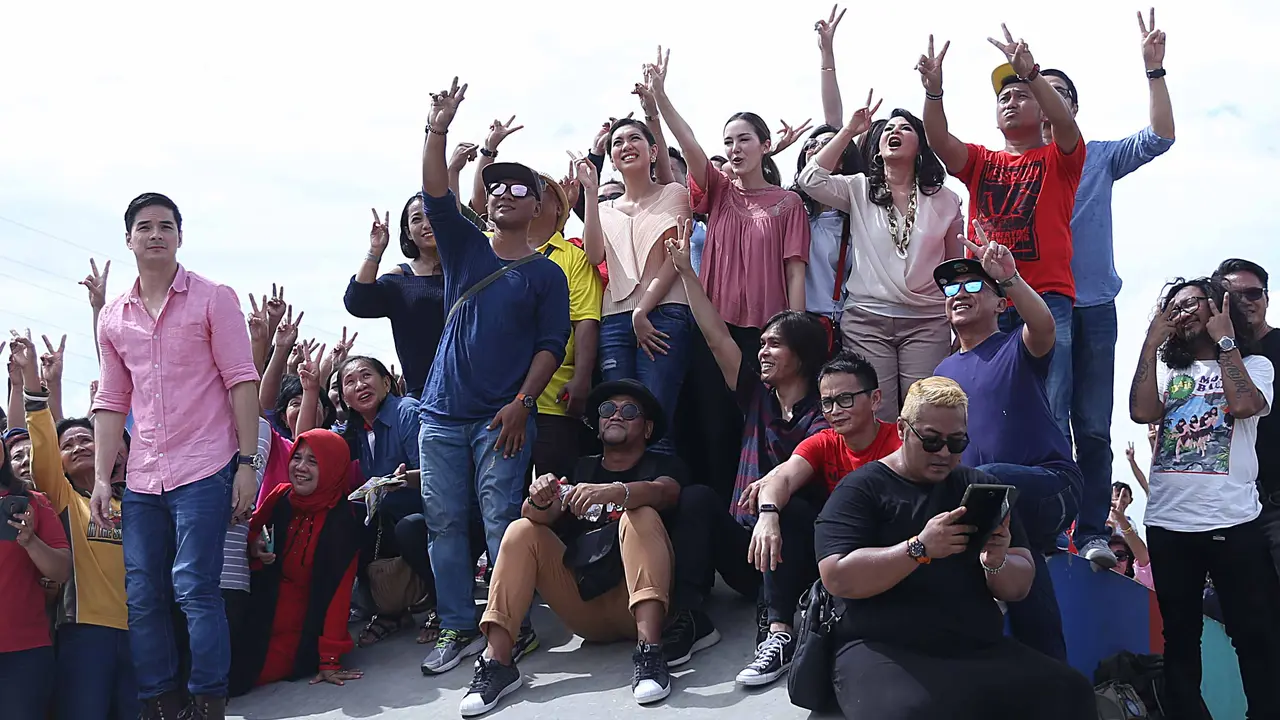 [Bintang] Syuting video klip untuk Ahok di Kalijodo