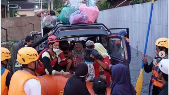 Cerita Penyelamatan Korban Banjir Kalsel, dari Lansia sampai Ibu Baru Melahirkan