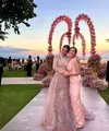 Dian Sastro menjadi salah satu bridesmaid di pernikahan sahabatnya Adinia Wirasti dengan aktor asal Australia Michael Wahr. Foto: Instagram.