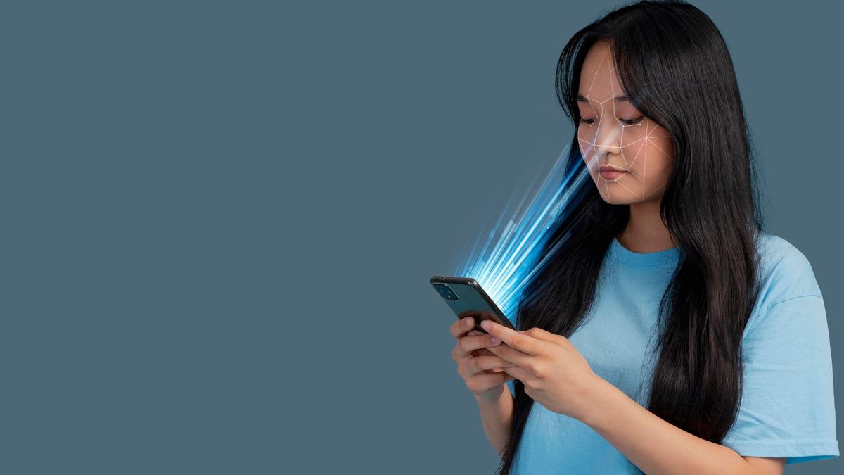 5 Alasan Harus Waspada terhadap Paparan Blue Light yang Bisa Merusak Kulit