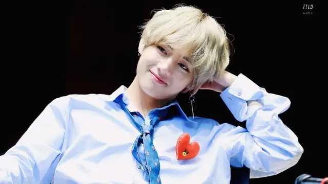 V `BTS`
