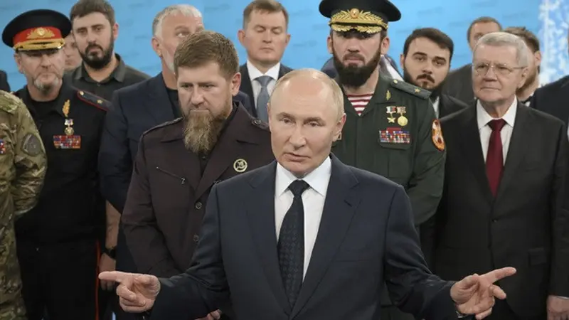 Presiden Vladimir Putin di Republik Chechnya.