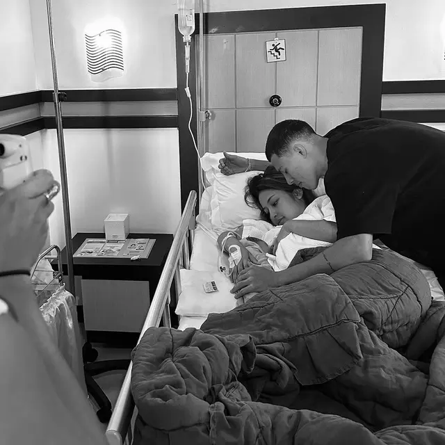 Jennifer Coppen dan Dali Wassink