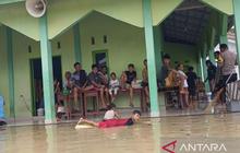 Pengungsi Banjir Serdang Bedagai Butuh Bantuan Selimut dan Obat-obatan Mendesak