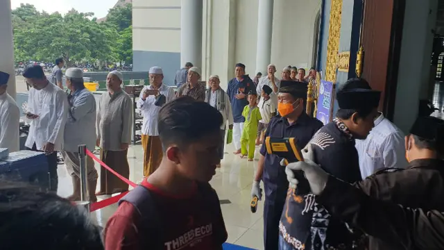 (Foto: Dok Masjid Al Akbar Surabaya)