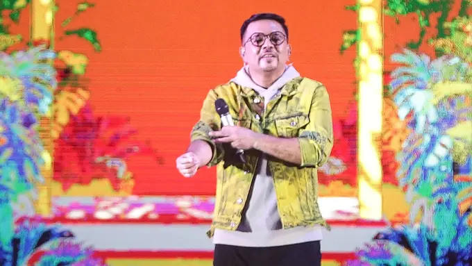 [Fimela] Kahitna Konser New Live Experience