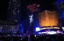 FOTO: Meriahnya Malam Tahun Baru 2025 di Bundaran HI, Ada Pesta Kembang Api hingga Atraksi Drone