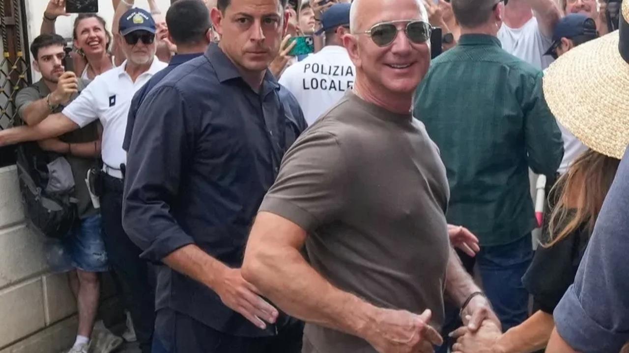 Jeff Bezos and Lauren Sanchez