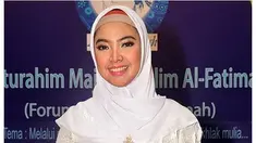 Selain sibuk dengan kesibukan politik, Ingrid Kansil juga tak lupa untuk berbagi dengan sesama.