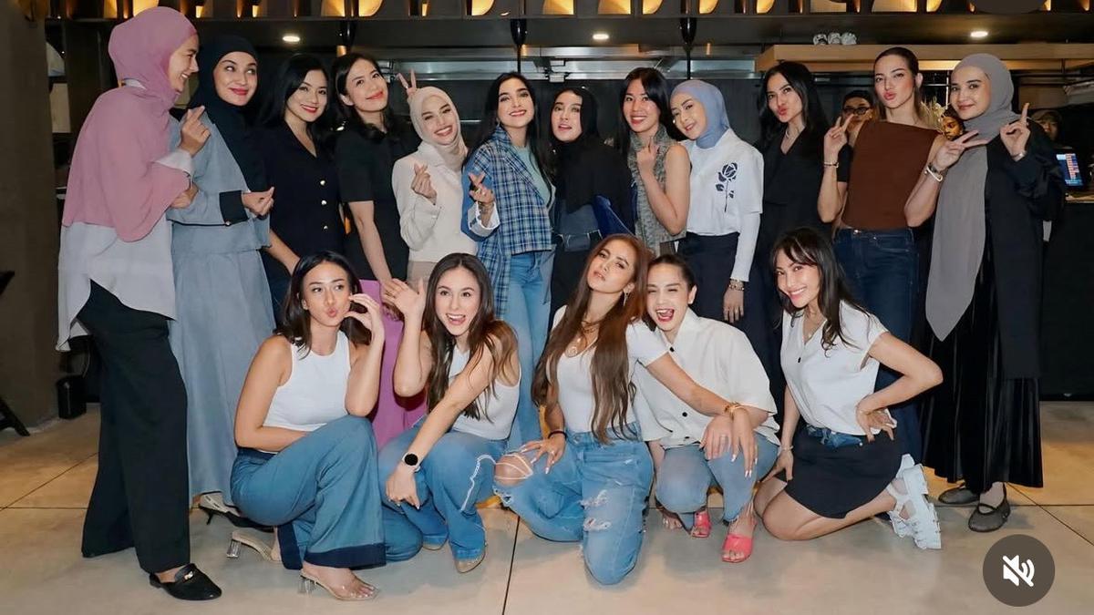 9 Gaya Geng Cendol Kembali Berkumpul Kocok Arisan-Rayakan Ulang Tahun Aurel Hermansyah, Olla Ramlan Tampil dengan Gaya Terbaru