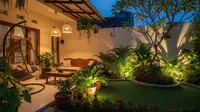 10 Cara Membuat Teras Rumah Terlihat Lebih Mewah dengan Taman Kecil dan Tanaman Hijau