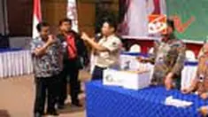 Pelaksanaan Munas VII HKTI tandingan di Hotel Aston, Denpasar, Bali, memilih Oesman Sapto Odang sebagai Ketua Umum HKTI baru. Dengan terpilihnya Oesman maka HKTI terpecah menjadi dua kubu. 