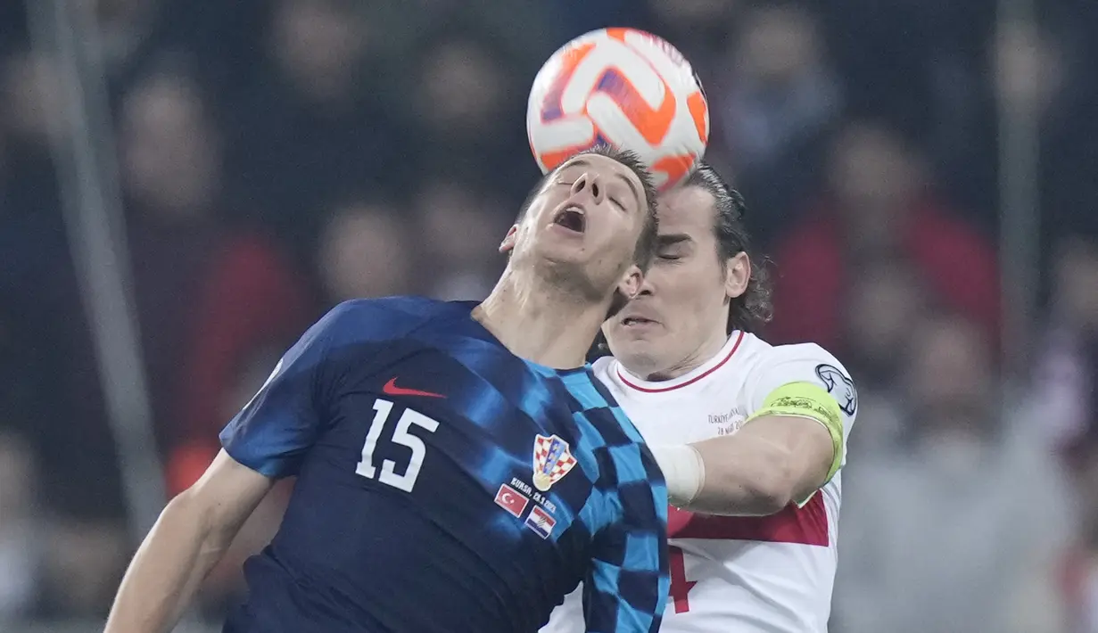 <p>Kroasia yang turun dengan kekuatan terbaiknya membuat delapan attempts dan menguasai 54 persen ball possesion. (AP Photo/Francisco Seco)</p>