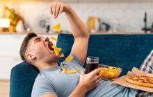Bahaya Makan Junk Food yang Bisa Memicu Penyakit Kronis