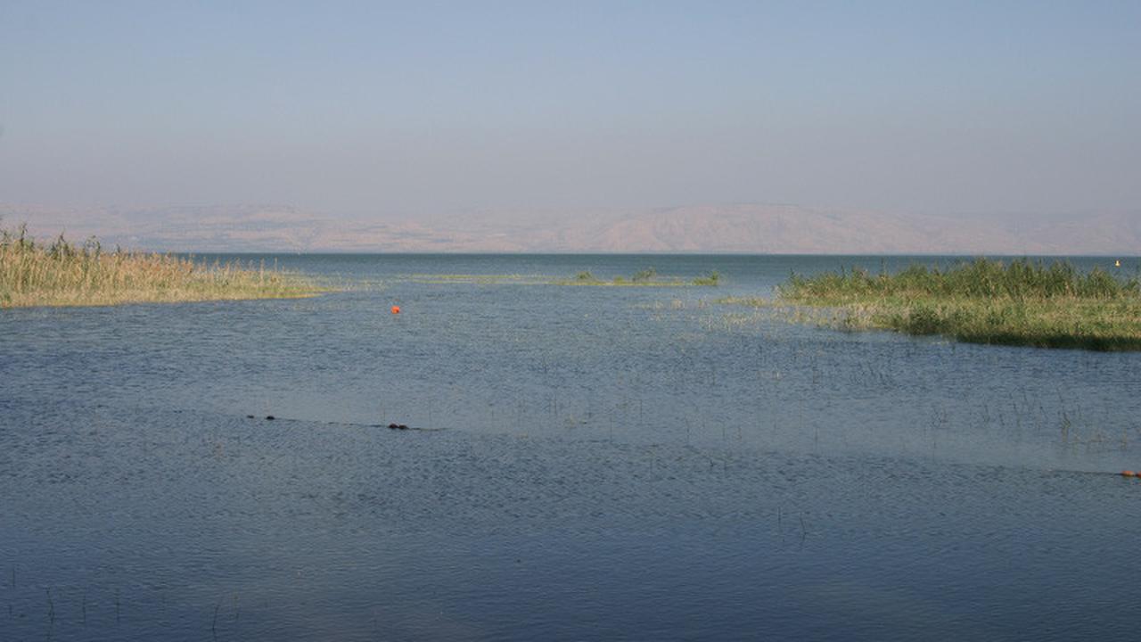 Danau Tiberias, yang kini dikuasai Israel. (Foto: Wikimedia Commons)