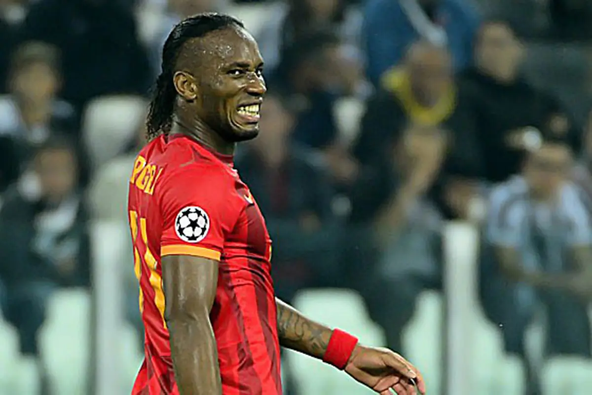 Drogba Buka Peluang Balik ke Inggris