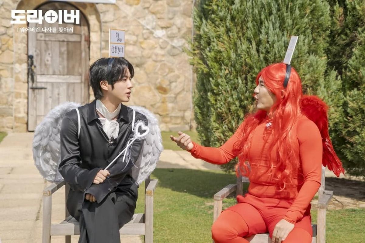 Jin BTS Muncul di Variety Show Netflix SCREWBALLS, Visualnya Cakep Banget