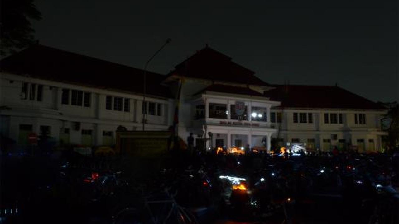 Earth Hour di Malang